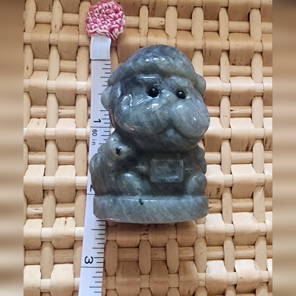 🎄Natural Labradorite Santa Claus Carving - Picture 7 of 8